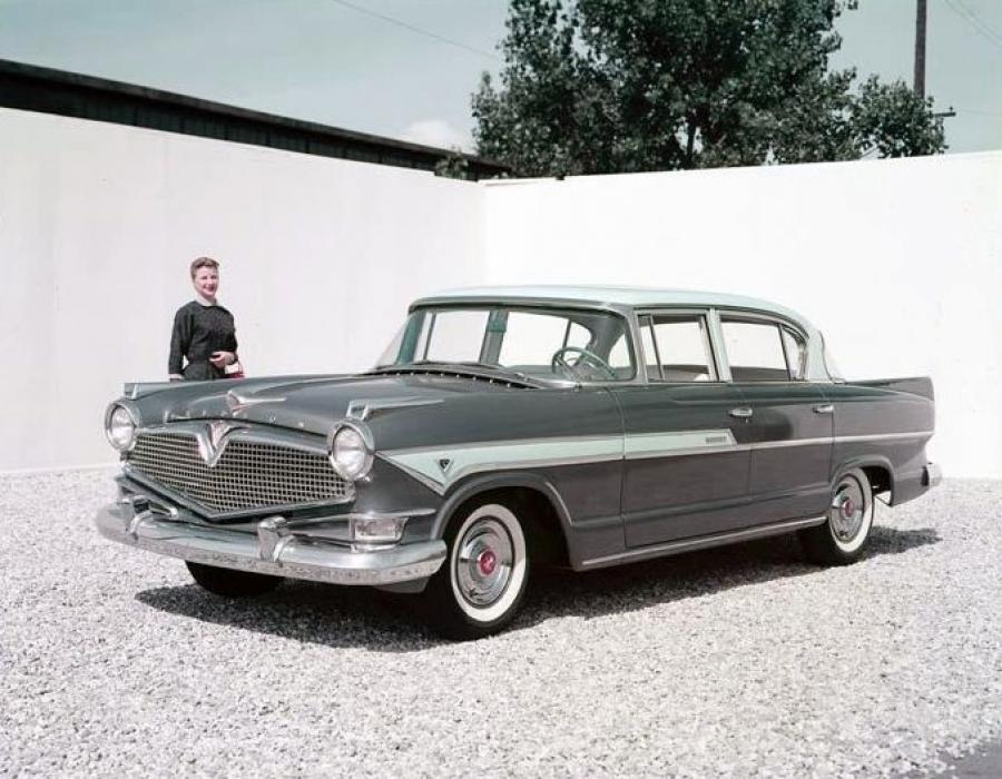 Hudson Hornet Custom Sedan (35785-2) '1957